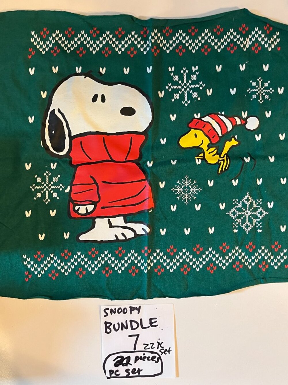 22 piece set Snoopy Scrap fabric bundle 7 - Picture 9 of 14
